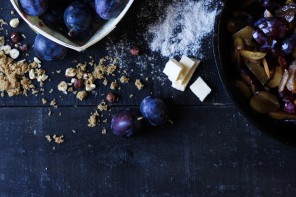 DISH | plum cardamom crisp with rye and hazelnuts